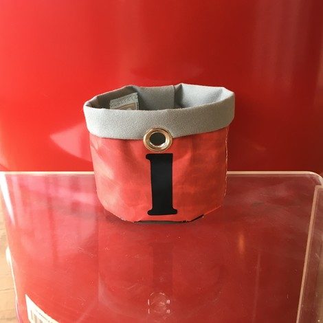 01 corbeille PM rouge 1 noir bocarre