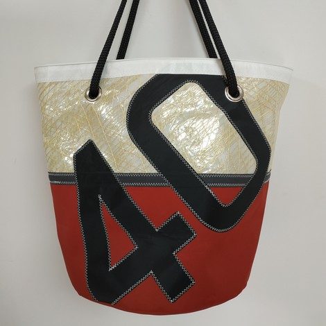 cabas ouvert rouge numero 40 noir 01